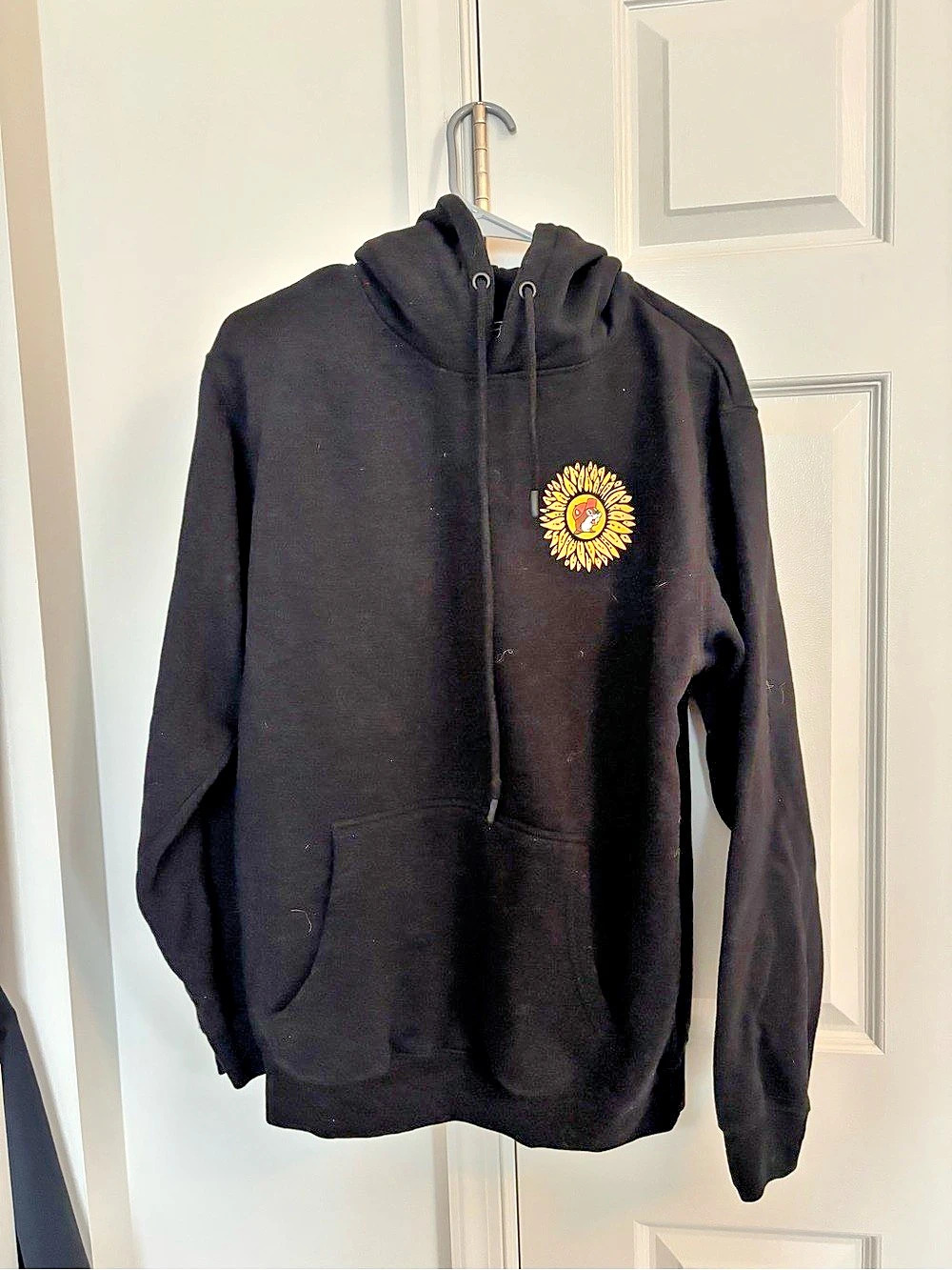 NWOT Buc-ee's Sunflower Black Hoodie